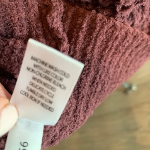 Moral Fiber NWT Women's  Lace Up Back Sweater - Picture 14 of 15